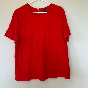 GAP MATERNITY teeshirt red zip in the back size xl